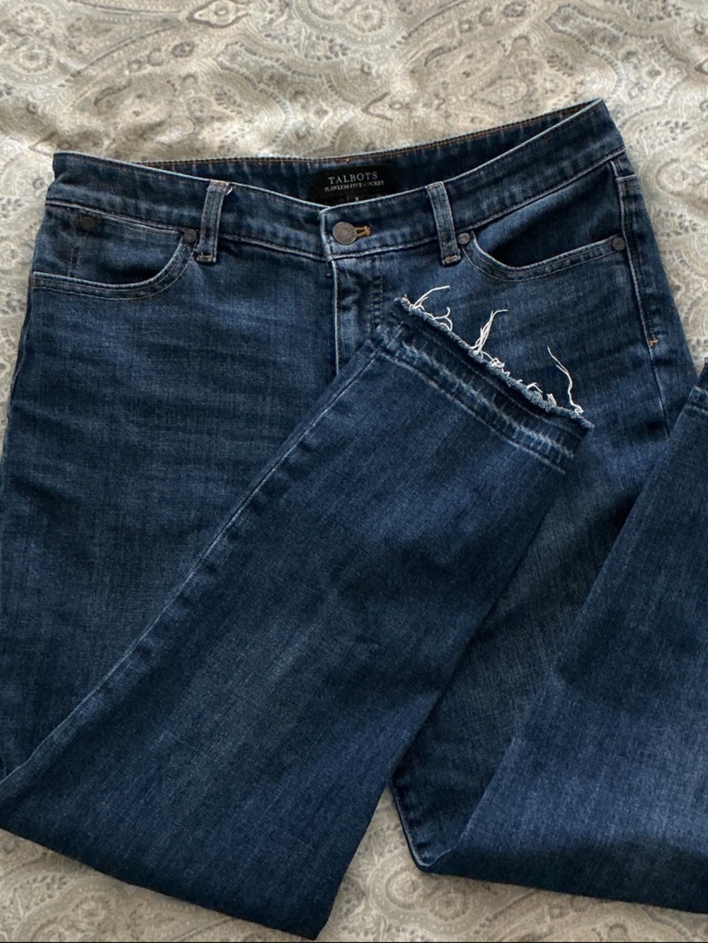 Talbots Dark Blue Cropped Straight-Leg Jeans with Frayed Hem